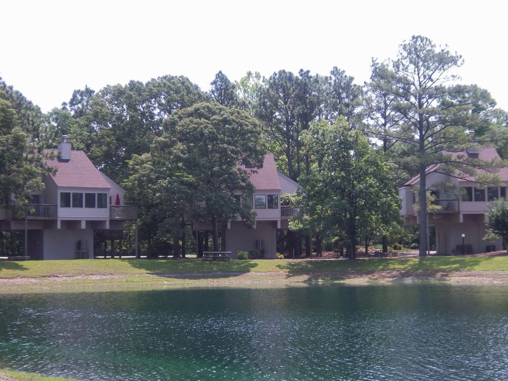 Waterwood Townhouses New Bern Exterior photo