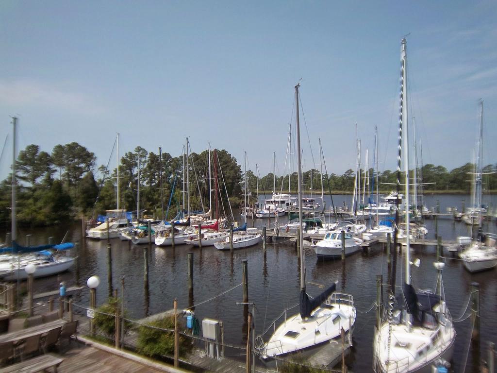 Waterwood Townhouses New Bern Exterior photo